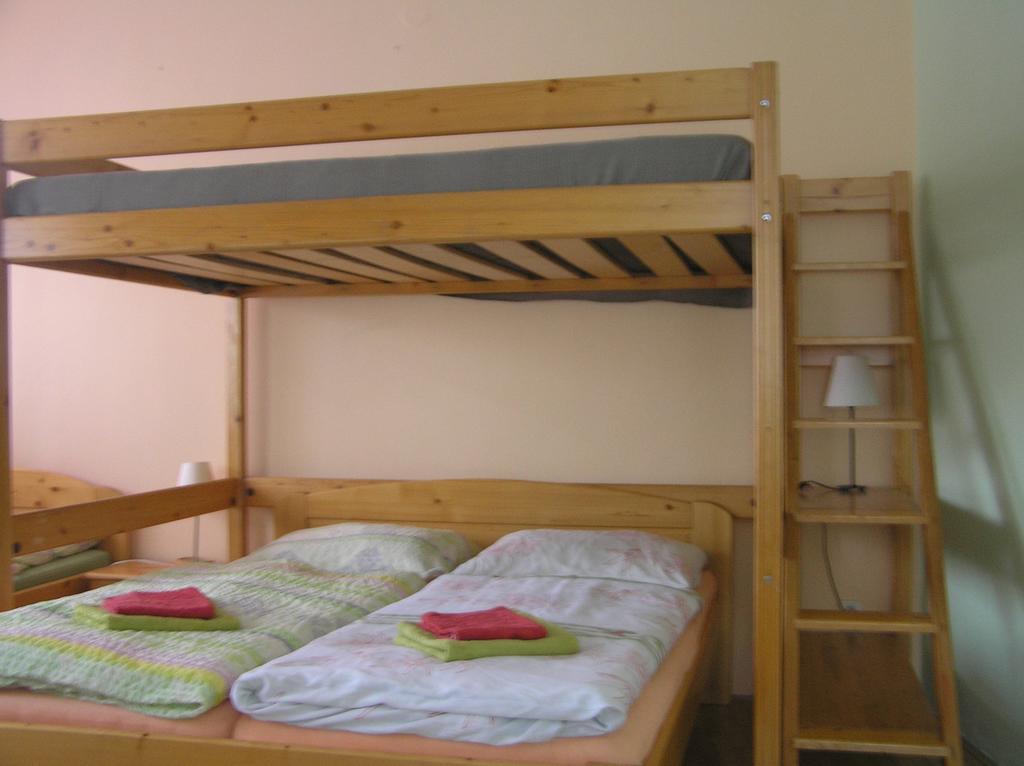 Hostel Sklep Praha Ruang foto