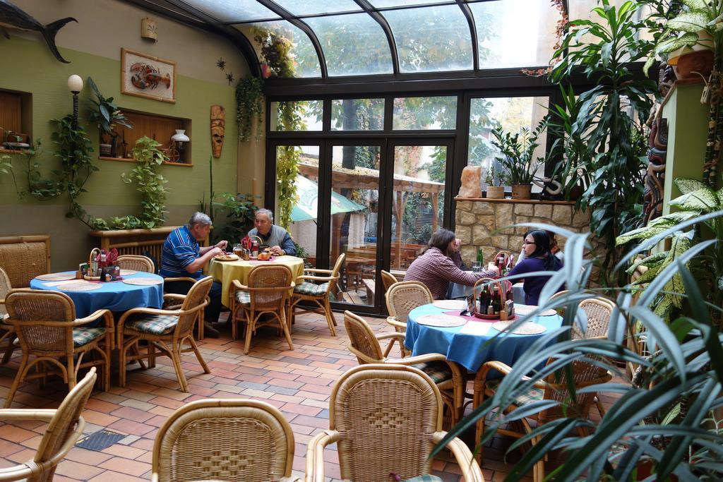 Hostel Sklep Praha Bagian luar foto