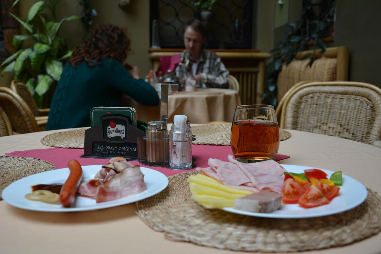 Hostel Sklep Praha Bagian luar foto